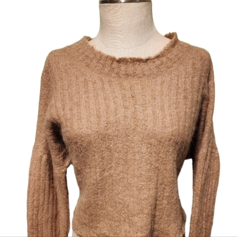Free People‎ Women's Tan Alpaca Blend Crew Neck Crop Sweater Size Medium